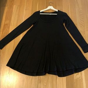 Black flowy long sleeve dress